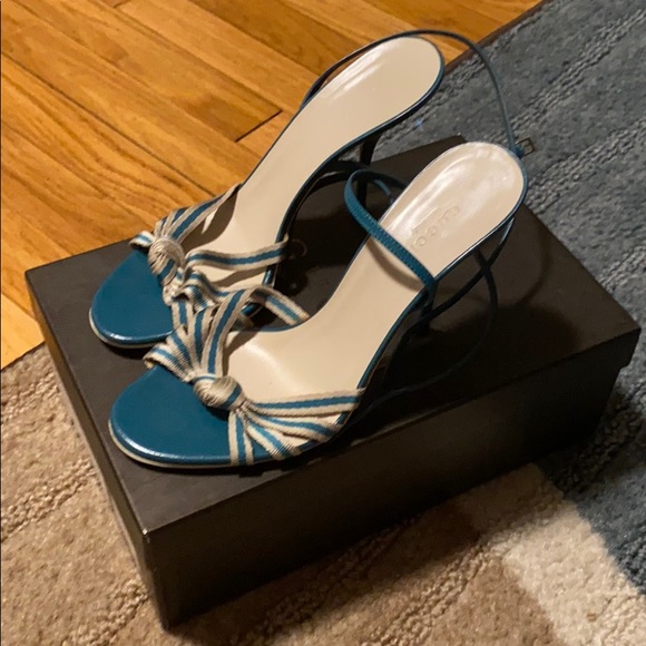 Gucci Peep Toed Sandals - Picture 2 of 4